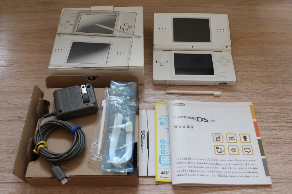 ニンテンドーDS Lite クリスタルホワイト 箱・説明書あり: ヤフオクの